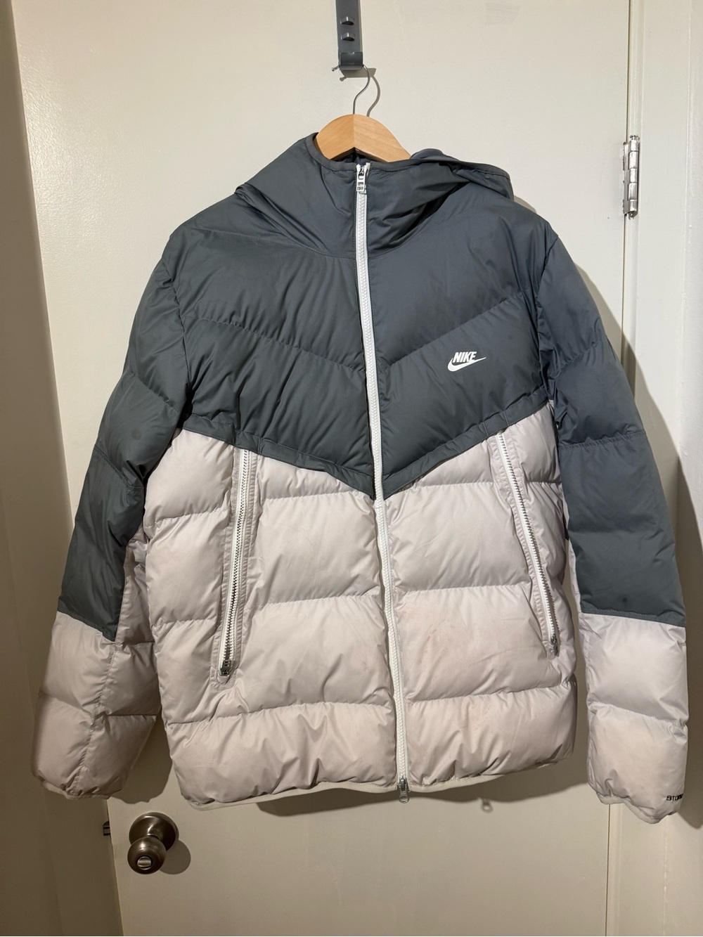 Nike Two-Tone Hooded Puffer Jacket — Dark Gray & Light Gray